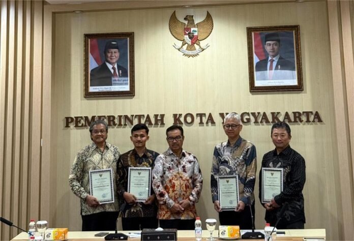 Isuzu dan ISCP Terima Penghargaan dari Pemerintah Kota Yogyakarta atas Kontribusi Pengembangan UMKM Lokal