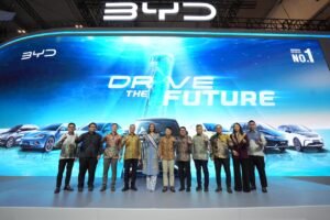 BYD Menguatkan Peran Strategisnya dalam Mendorong Pertumbuhan Industri Otomotif Nasional di GJAW 2025