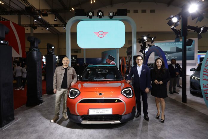 MINI Indonesia Hadirkan First-Ever MINI Aceman dan MINI 5-Door di Gaikindo Jakarta Auto Week 2024.