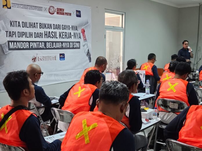 Semen Merah Putih Ajak Masyarakat Apresiasi “Pahlawan Konstruksi” di Hari Pahlawan