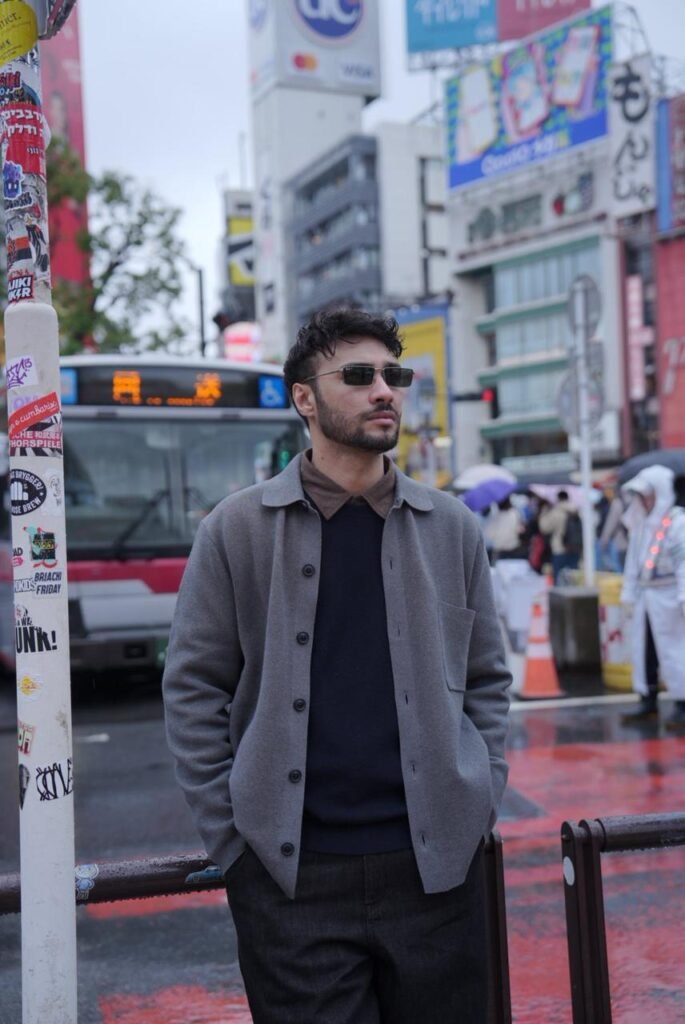 Intip Gaya Layering Refal Hady Saat Liburan di Jepang. Winter Travel Went Stylish!
