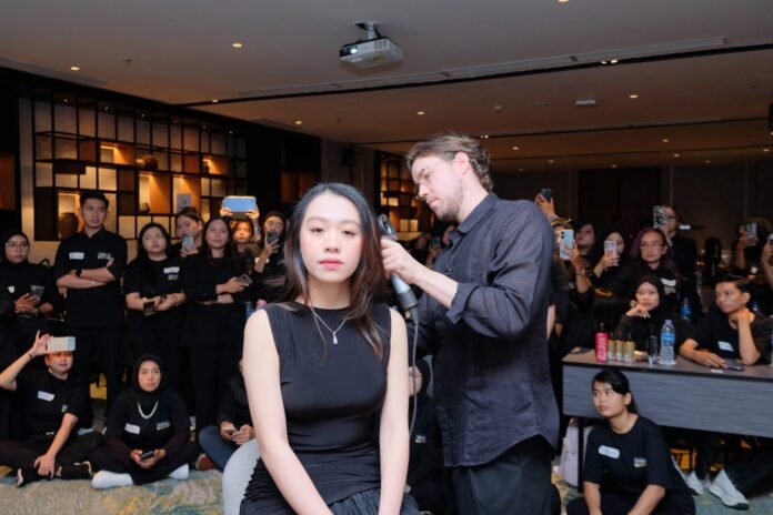 Dukung Perempuan Tampil Ekstra dan Menawan, TRESemmé Tampilkan Ribuan Inspirasi Gaya Rambut dalam JFW 2026