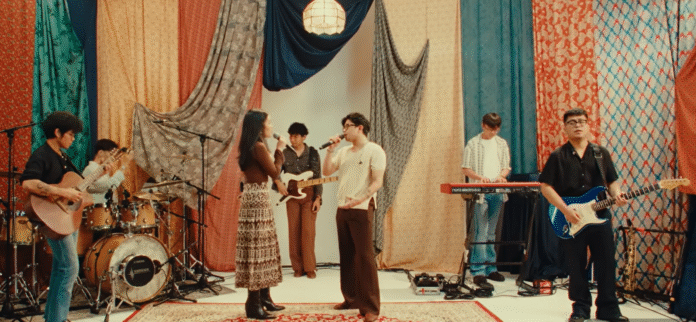 KOLABORASI SPESIAL: VANESSA ZEE FEAT. JUICY LUICY- LIVE SESSION “BERKACA-KACA”