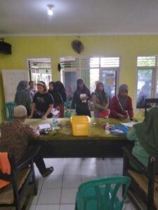 Pemerintah Desa Salurkan Bantuan Sosial Langsung Tunai Sementara kepada 575 Penerima