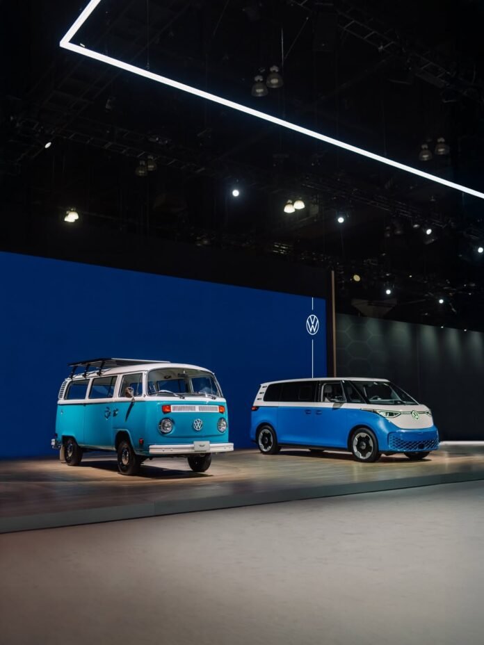 Dari Tragedi ke Babak Baru:  Azul, VW Kombi yang Selamat dari Kebakaran, dan Mewariskan Spirit ke Volkswagen ID. Buzz