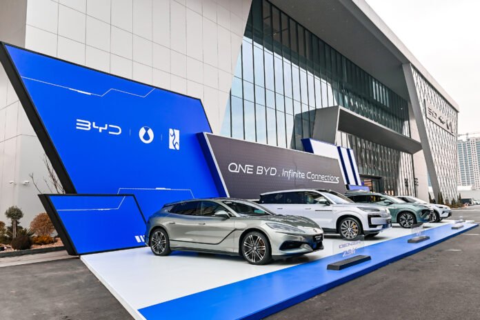 BYD Hadirkan Pengalaman Menantang di Sirkuit All-Terrain Khusus NEV di Zhengzhou, Petualangan Berkendara dan Edukasi Teknologi Secara Langsung