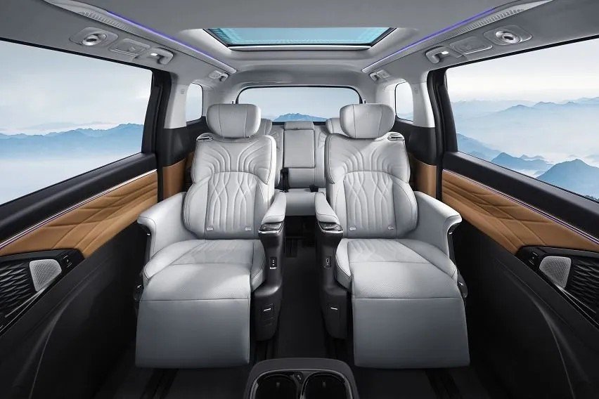 GAC - GAC M8 Baris kursi premium dengan massage feature