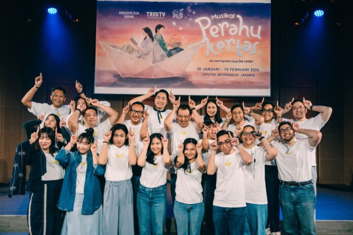 Kisah Kugy dan Keenan, dua tokoh ikonis dari novel legendaris Perahu Kertas