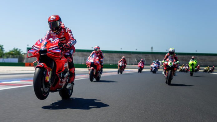 World Ducati Week 2026: Penjualan Tiket Sudah Dibuka untuk Merayakan Semangat Seratus Tahun di Ajang Perkumpulan Ducati terbesar di dunia!