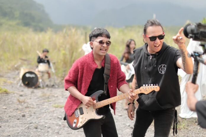 Lagunya Kontroversial, Kini Tanda Seru Gandeng Roy Jeconiah ex Boomerang Rilis Ulang “Panitia Akhirat”