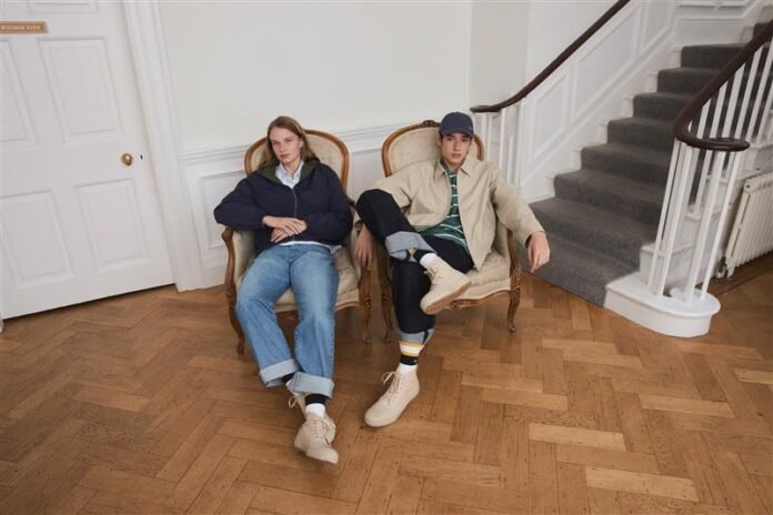 UNIQLO x JW ANDERSON Hadirkan Preppy Look Khas Mahasiswa dalam Koleksi Spring/Summer 2026