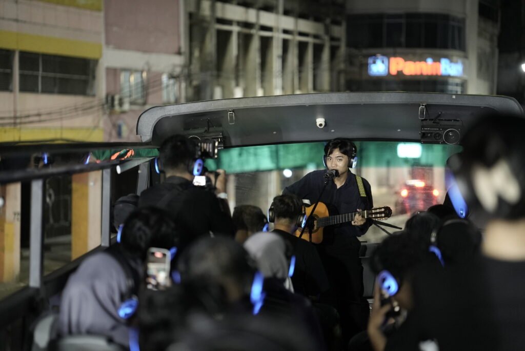 AKU JEJE dalam Kemeriahan Bus Tour Experience myBCA International Java Jazz Festival 2026