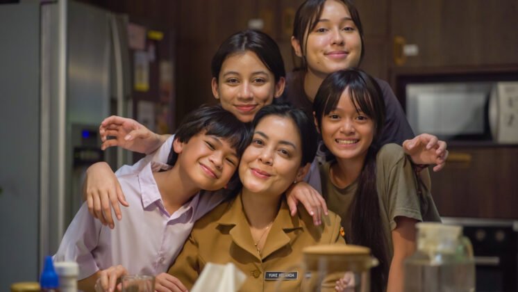 Rapi Films Gelar Gala Premiere “Yang Lain Boleh Hilang, Asal Kau Jangan”: Sebuah Pengingat Bahwa Memori Bersama Orang Tersayang Tidaklah Abadi