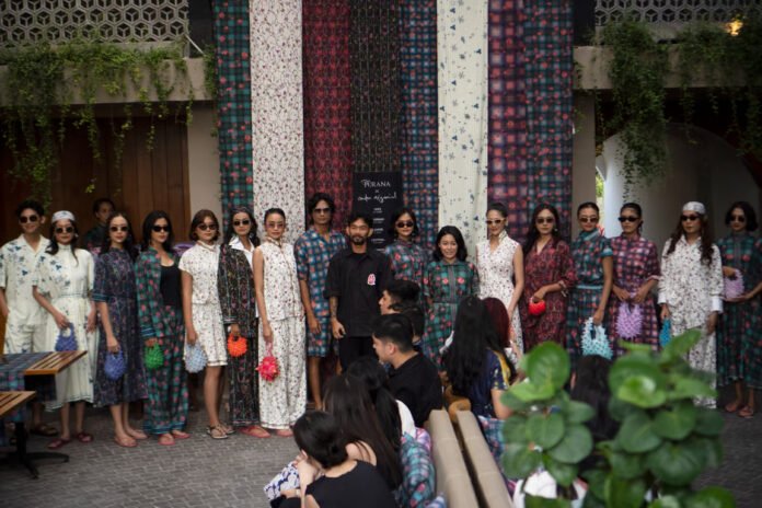 Rayakan “Livable Art” dan Dekonstruksi Monokrom: Purana dan Puragraph Resmi Luncurkan Kolaborasi Bersama Afganial di Hörbiss, Yats Colony