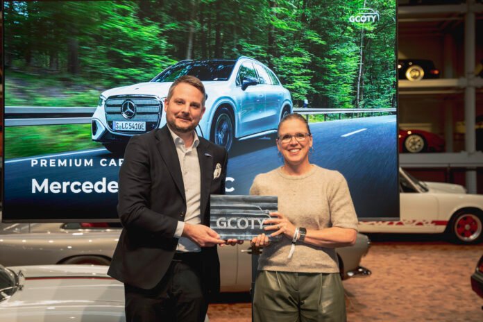The all-new electric Mercedes-Benz GLC dinobatkan sebagai  “German Premium Car of the Year 2027”