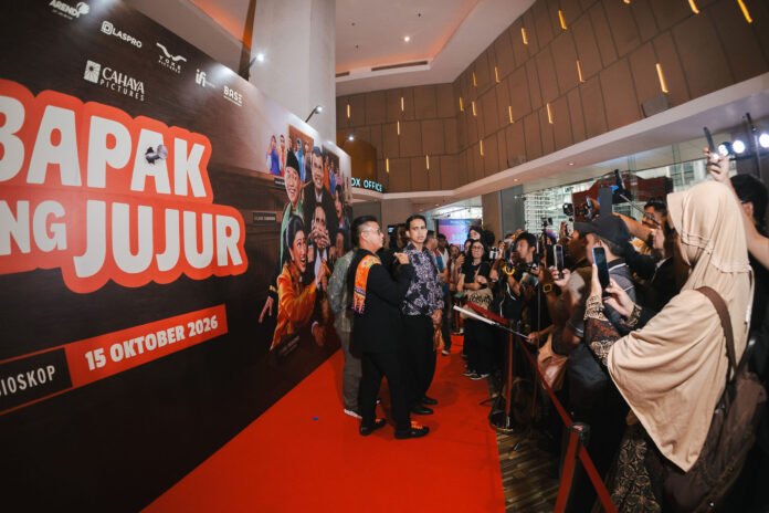 Bapak Paling Jujur : Cerita tentang Bagaimana Kalau Seorang Calon Gubernur Benar-Benar Tidak Punya Filter?