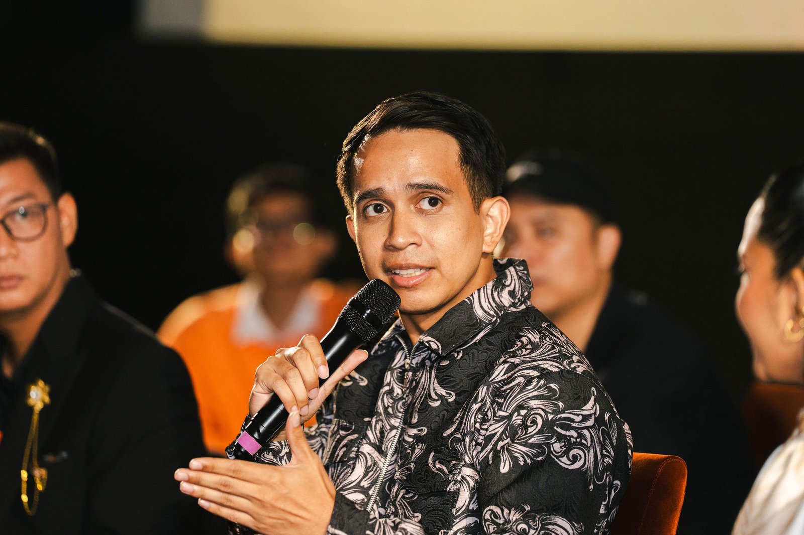 Bapak Paling Jujur: Ketika Calon Gubernur Mendadak Tidak Bisa Bohong dan Kehilangan Filter